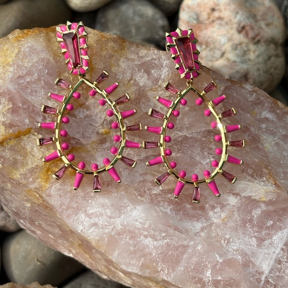 Kendra Scott Stunning Kelsey Gold Statement Earrings in Pink Mix Pouch Gift Box - Picture 5 of 13